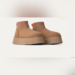 NWOB UGG classic mini dipper $170 chestnut